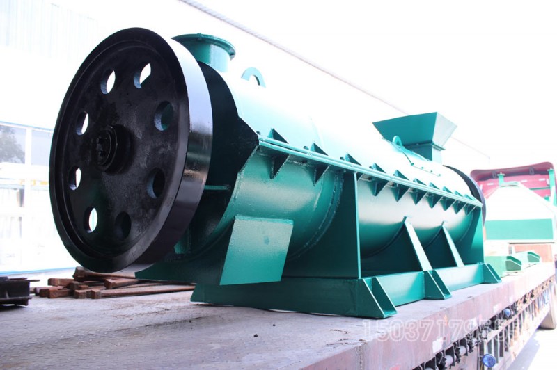 [1]_新型有機(jī)肥造粒機(jī)3