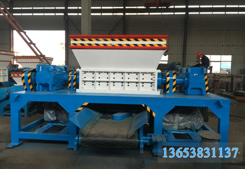 126.多功能撕碎機