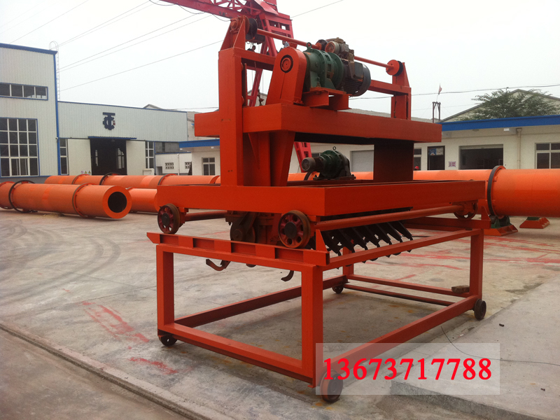 11_堆肥發(fā)酵翻堆機-7